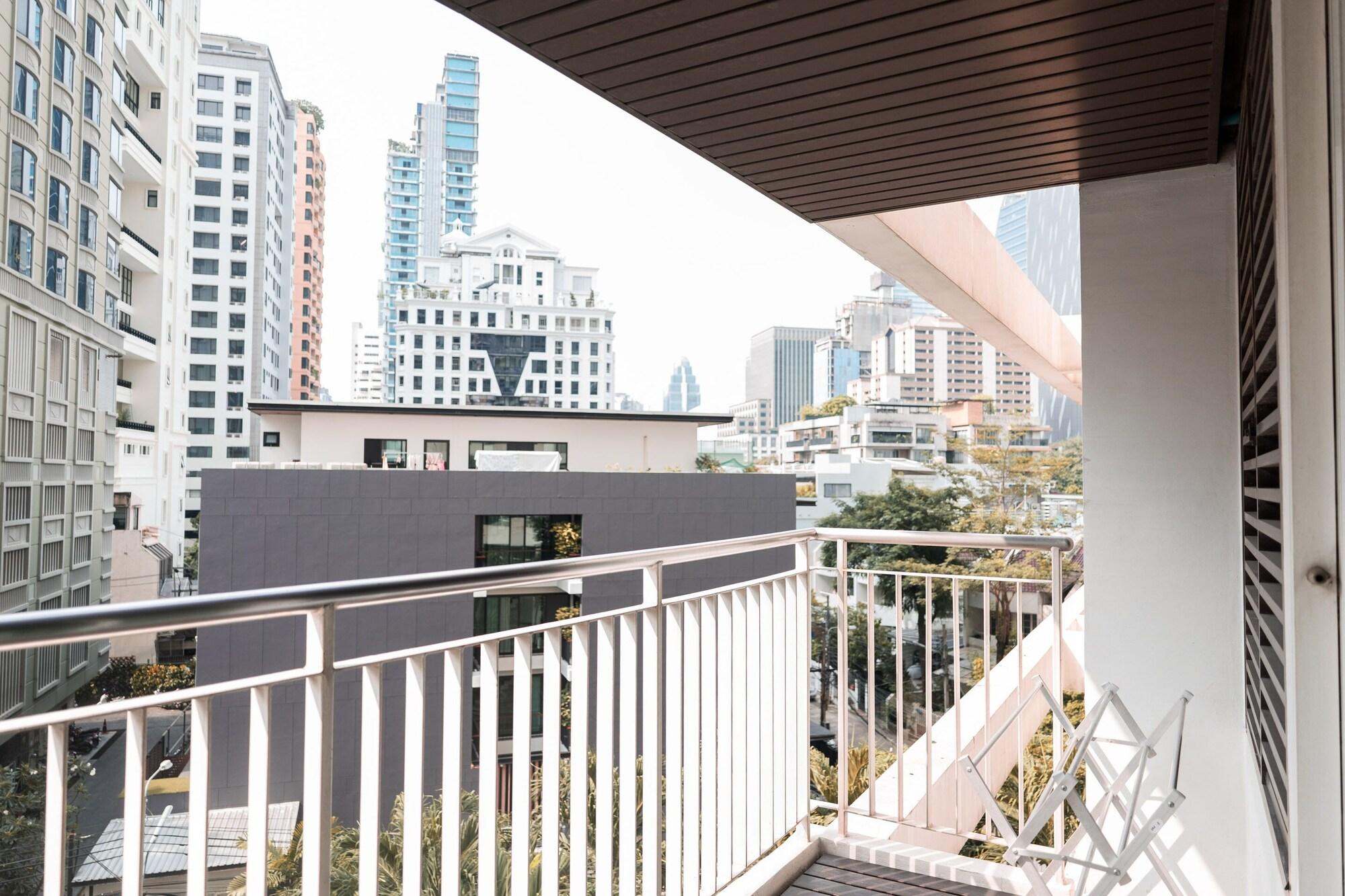 Urbana Langsuan Hotel Бангкок Экстерьер фото